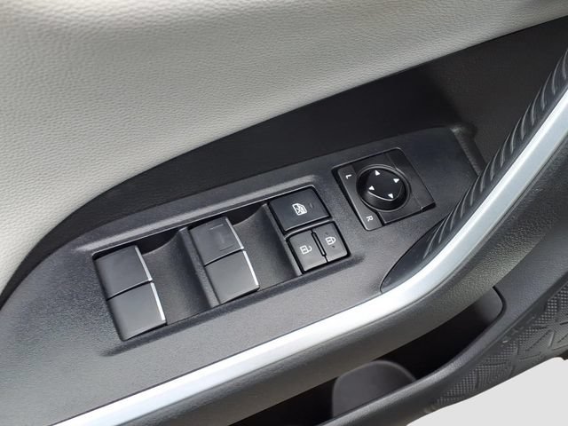Used 2020 Toyota RAV4 Limited AWD/4WD image 9