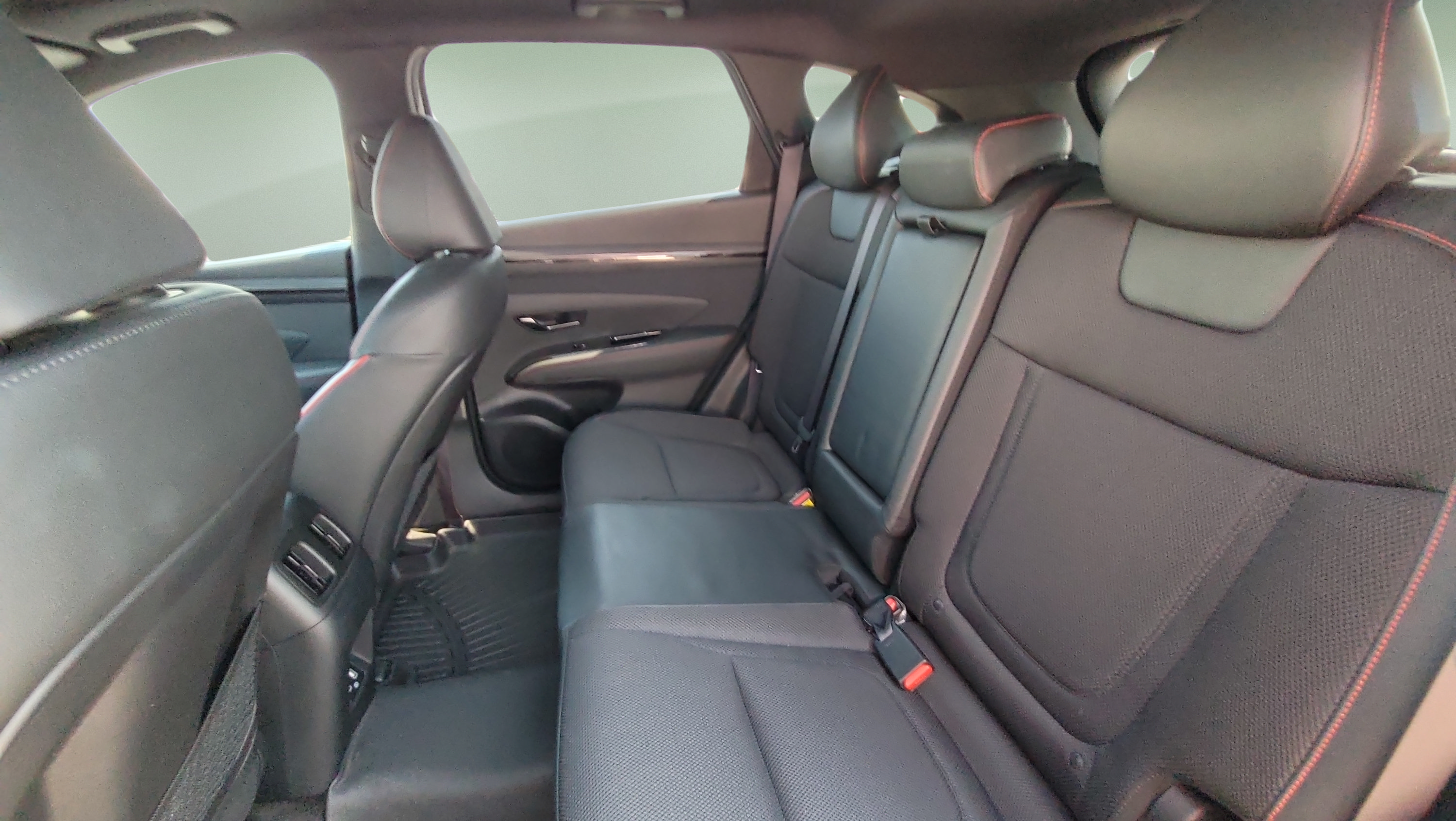 Used 2024 Hyundai Tucson N Line AWD/4WD image 17