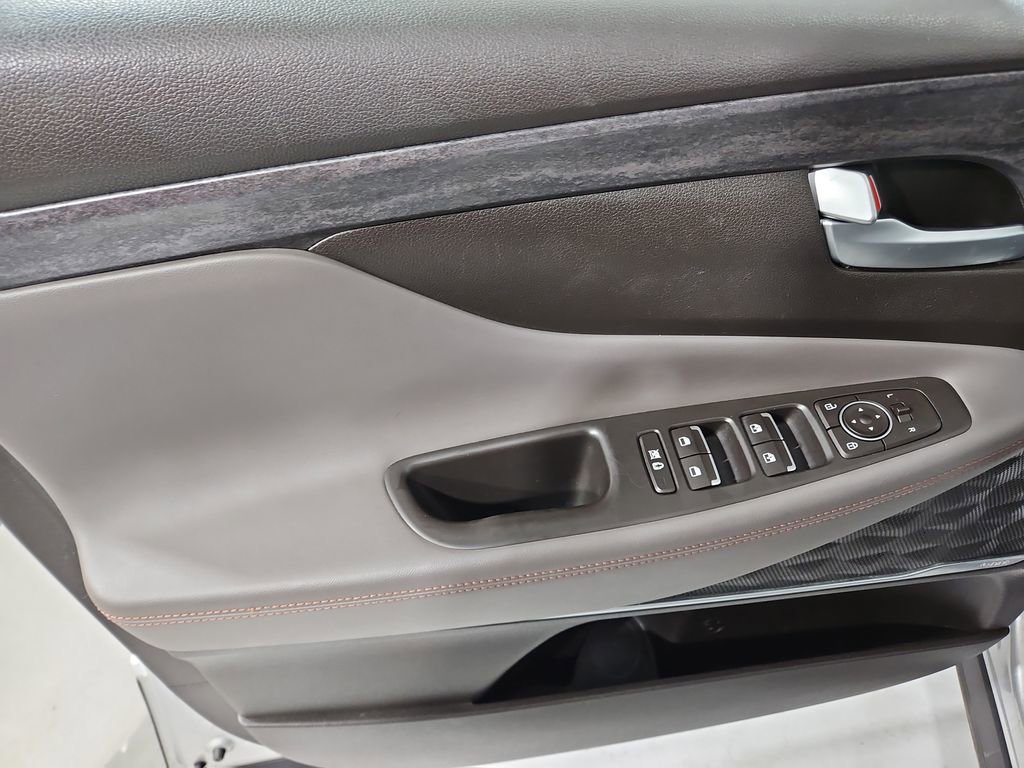 Used 2019 Hyundai Santa Fe AWD image 11