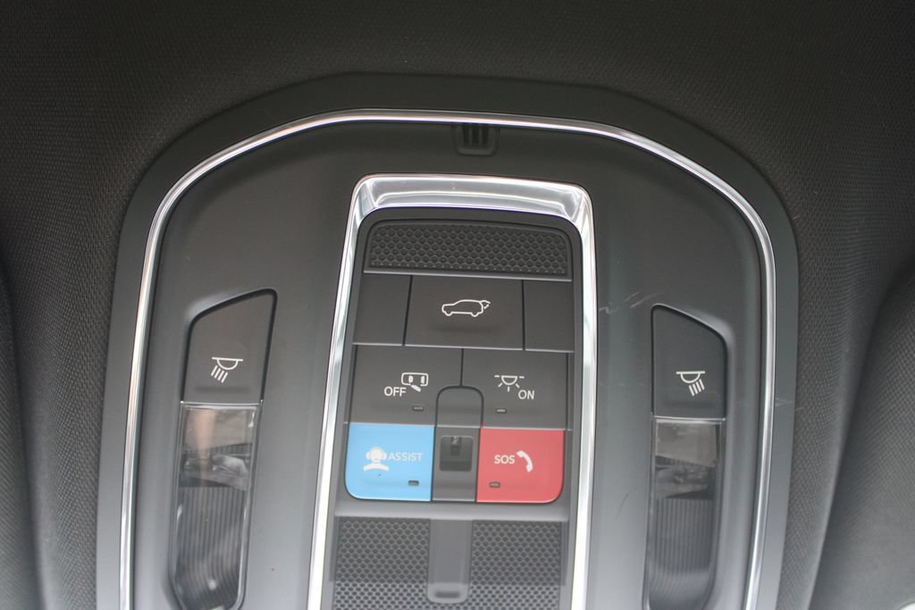 Used 2024 Jeep Wagoneer Series II AWD/4WD image 63