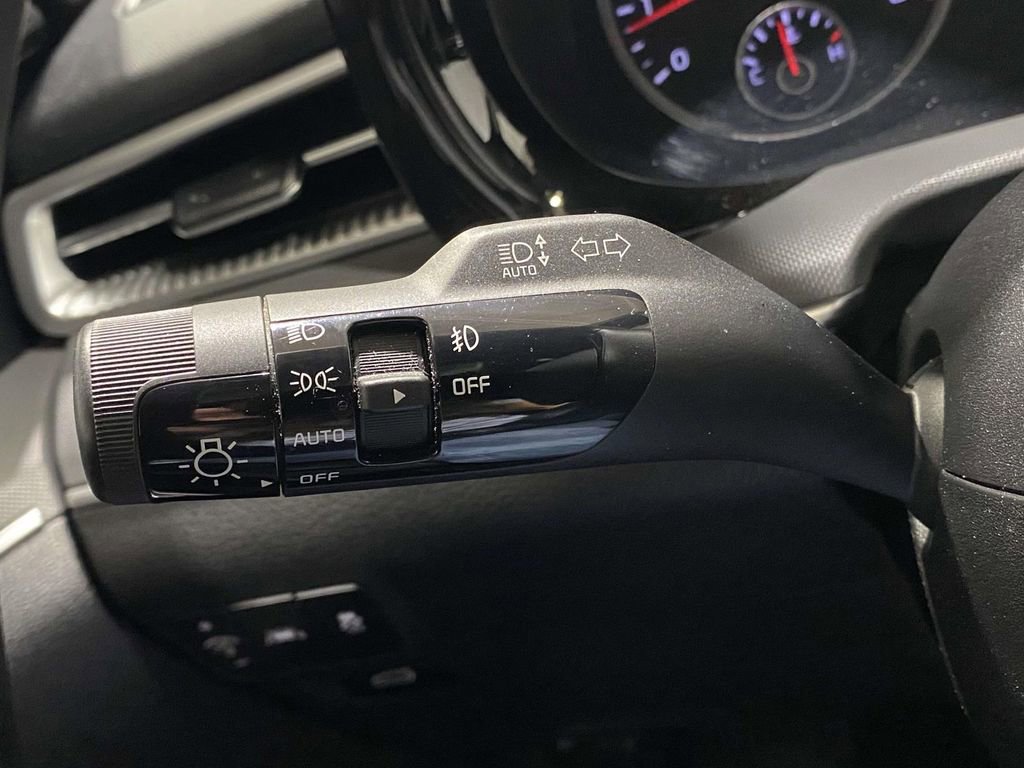 Used 2021 Kia K5 GT-Line w/ GT-Line FWD Premium Package image 24