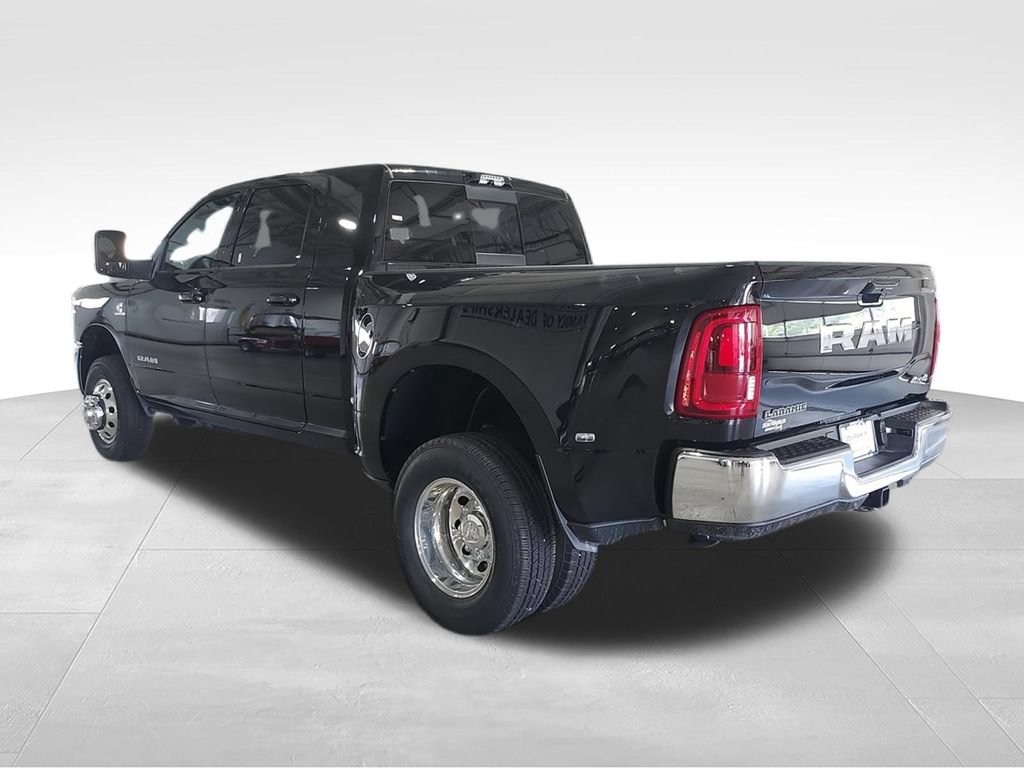 New 2026 RAM 3500 Laramie AWD/4WD image 6