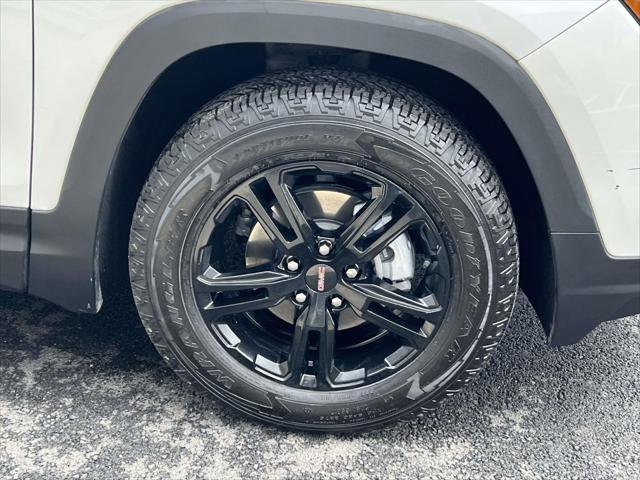 Used 2022 GMC Terrain AT4 w/ Infotainment Package II AWD/4WD image 9