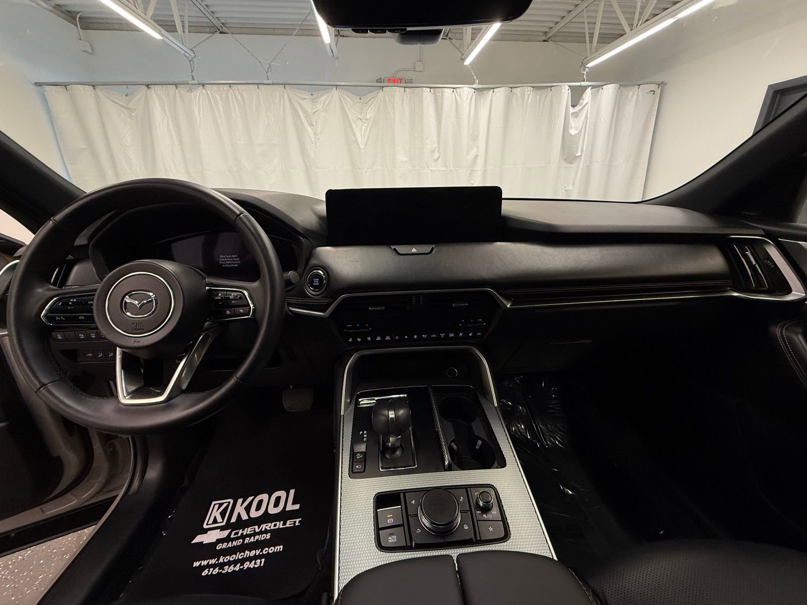 Used 2025 MAZDA CX-90 3.3 Turbo w/ Premium Plus Pkg image 17