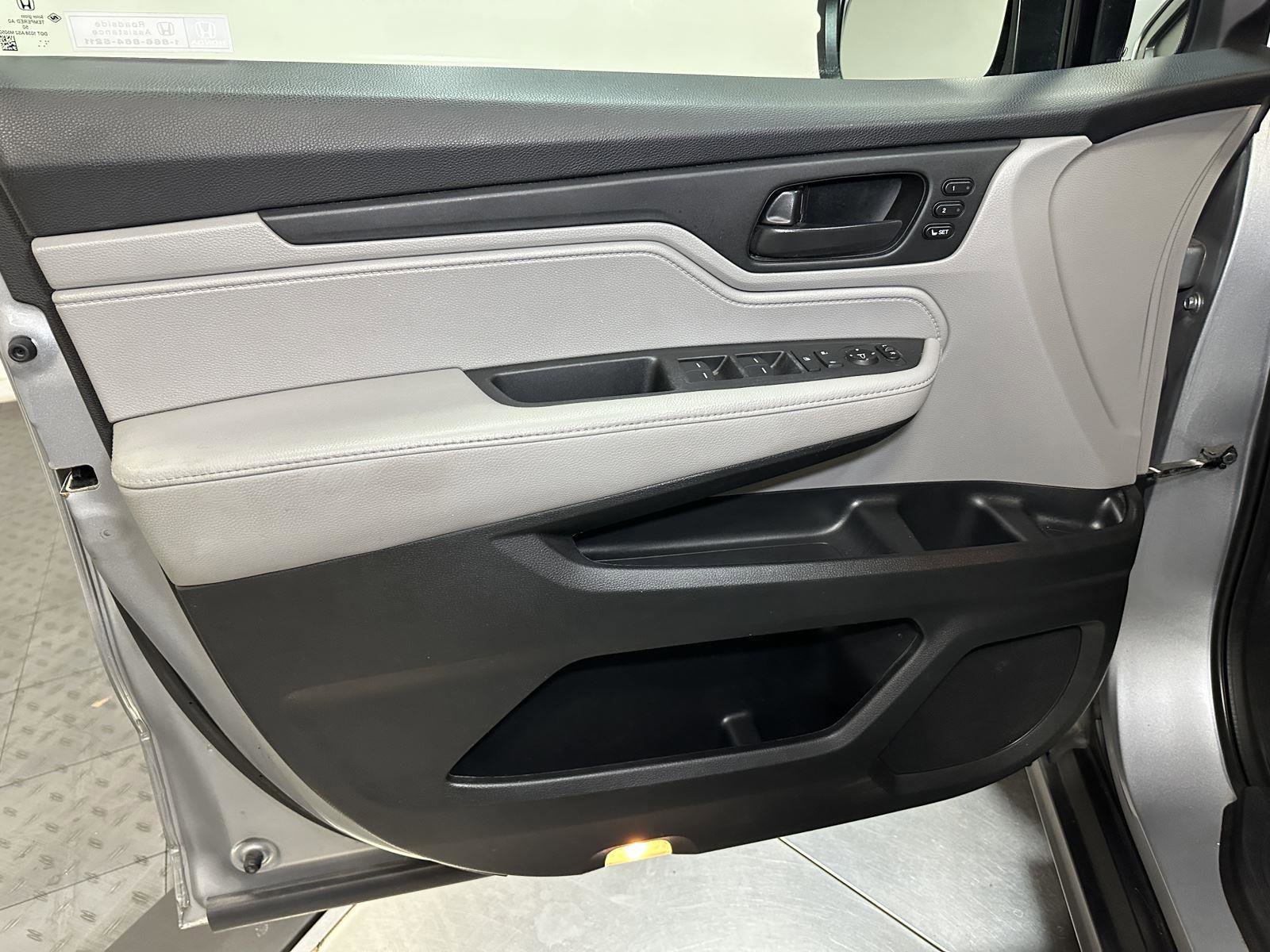 Used 2021 Honda Odyssey EX-L image 20