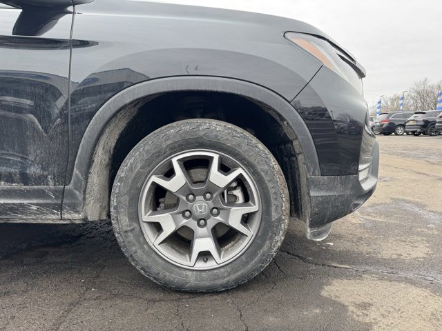 Used 2023 Honda Passport TrailSport image 11