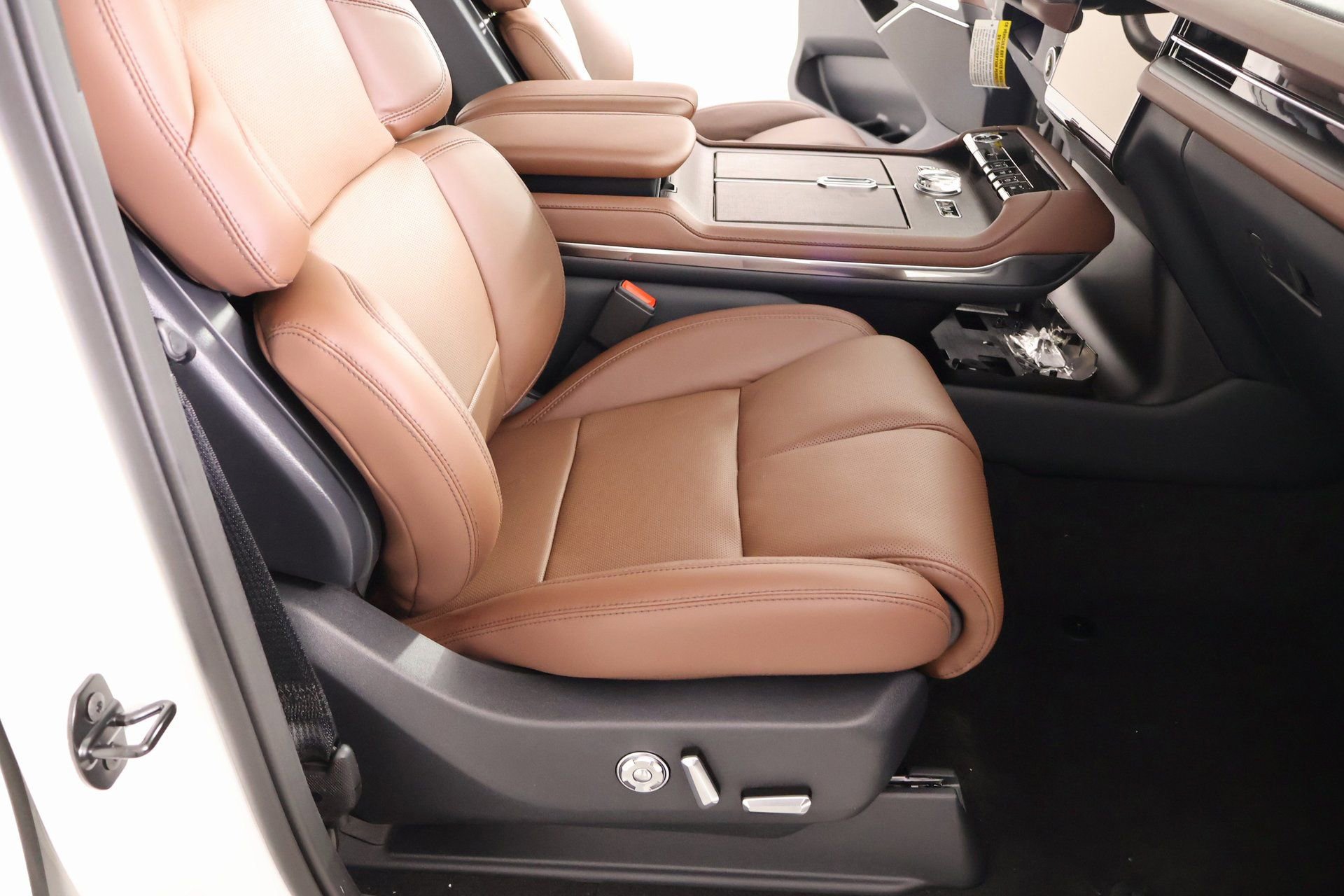 New 2025 Lincoln Navigator Reserve image 14