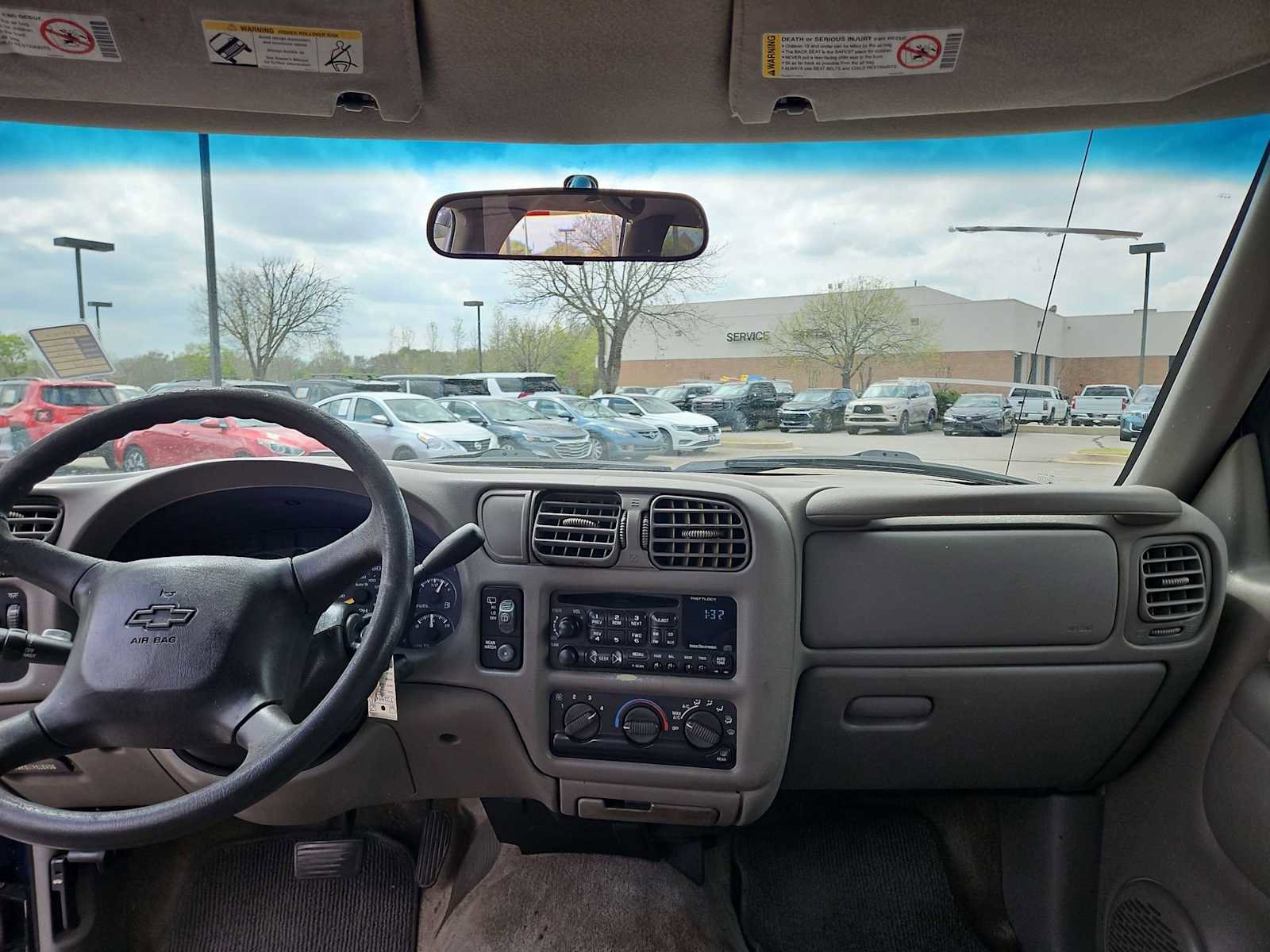 Used 2000 Chevrolet Blazer LS w/ LS Preferred Equipment Group image 15