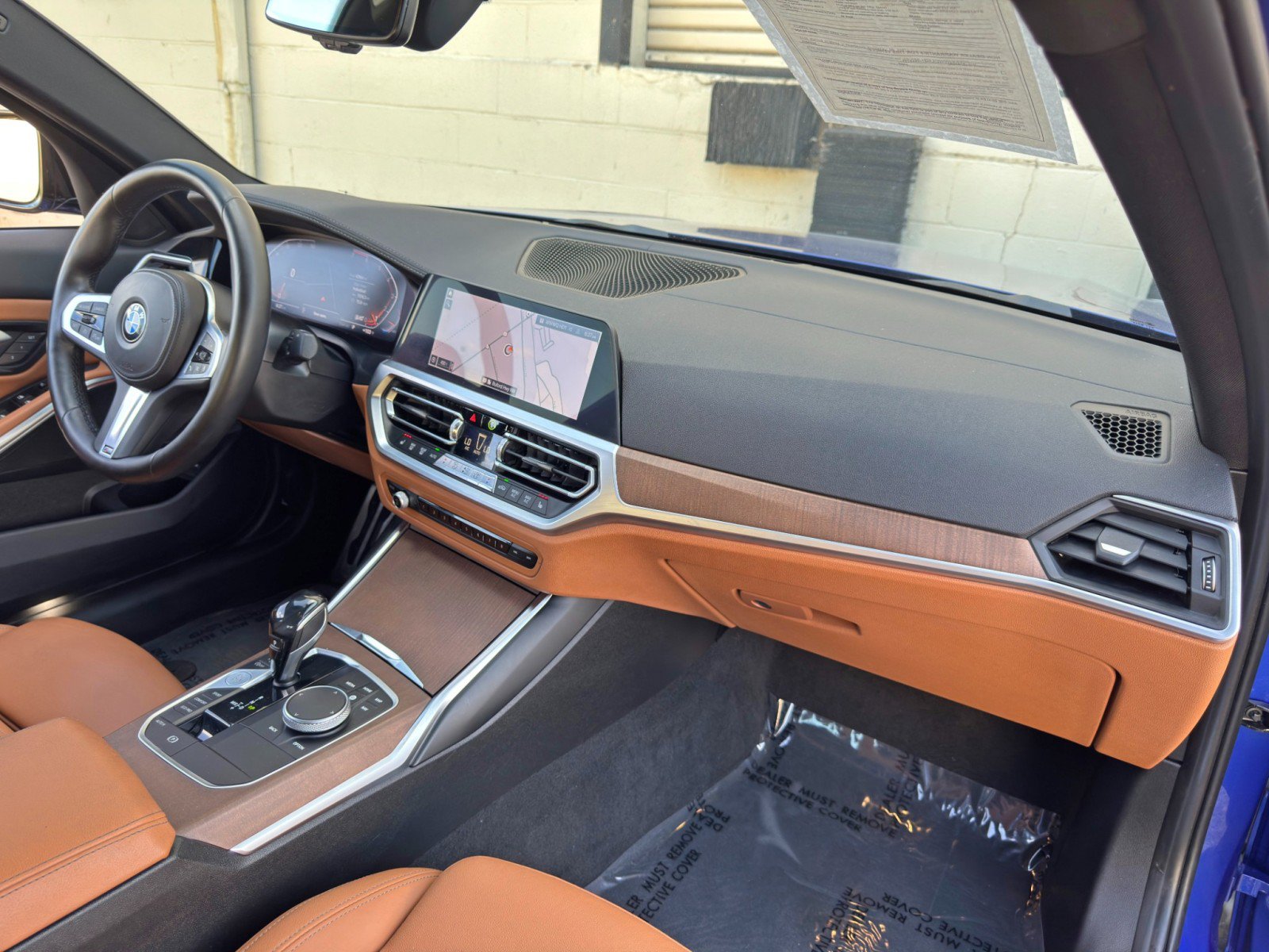 Used 2021 BMW 330i Sedan w/ M Sport Package RWD image 13