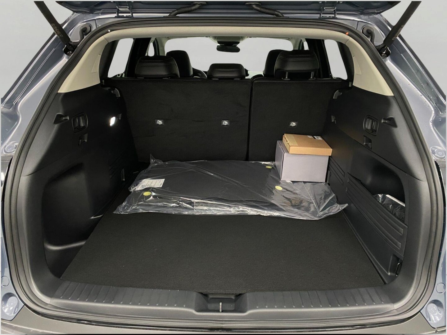 New 2026 MAZDA CX-50 AWD 2.5 Hybrid w/ Cargo Package image 6