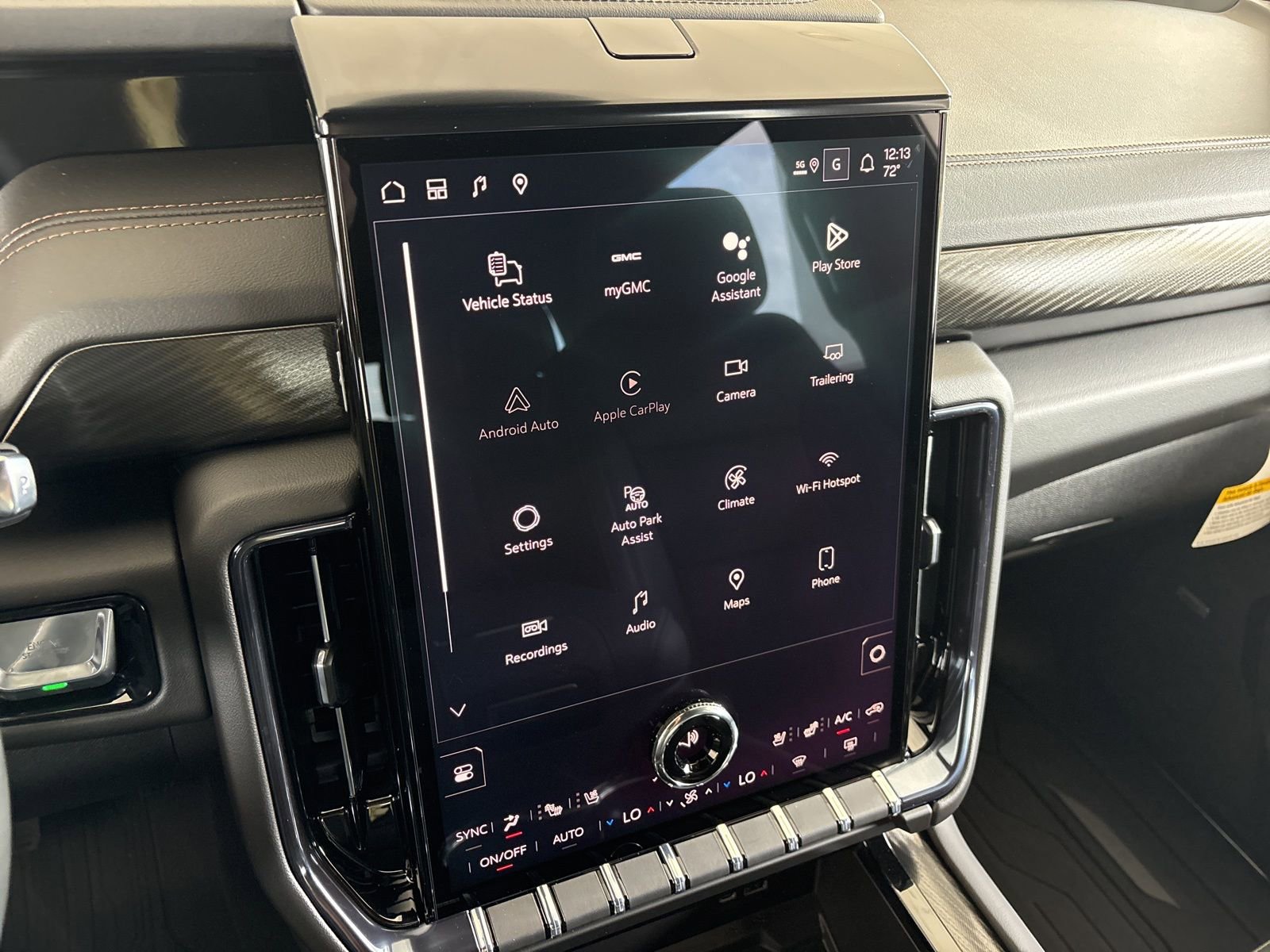 New 2026 GMC Yukon AT4 w/ LPO, Floor Liner Package image 28