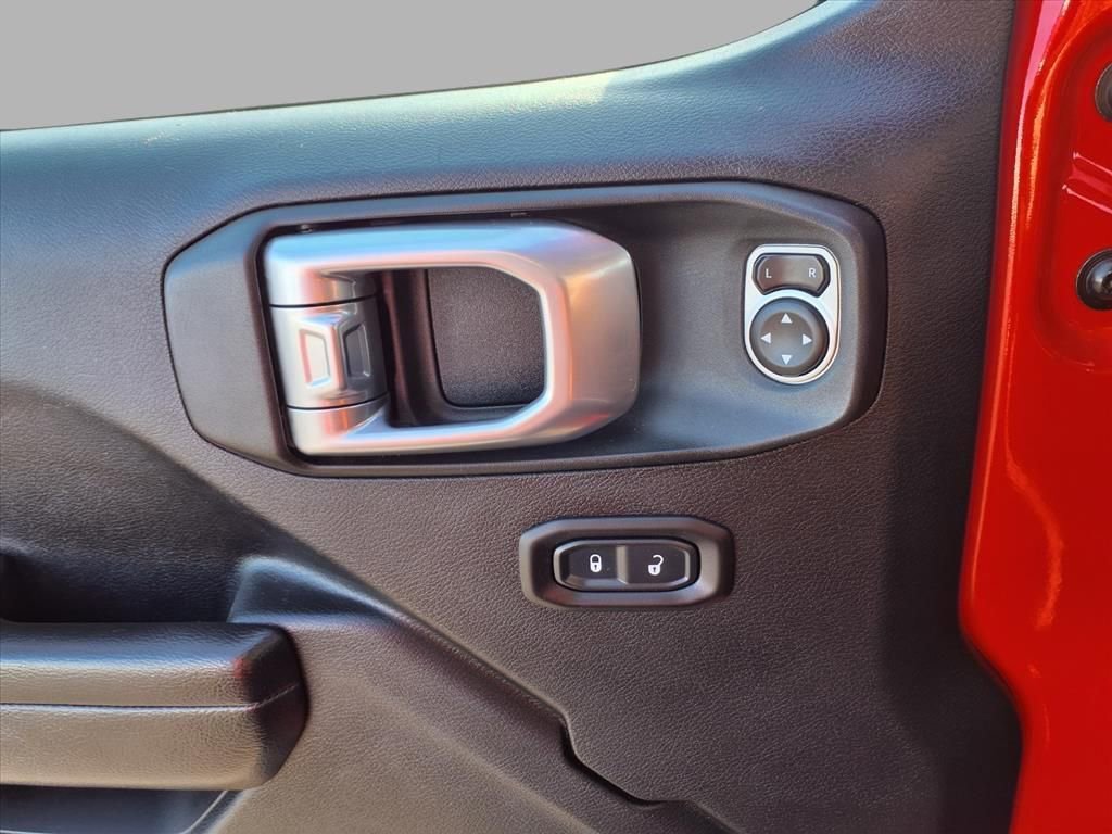 Used 2018 Jeep Wrangler Unlimited Sport S image 16