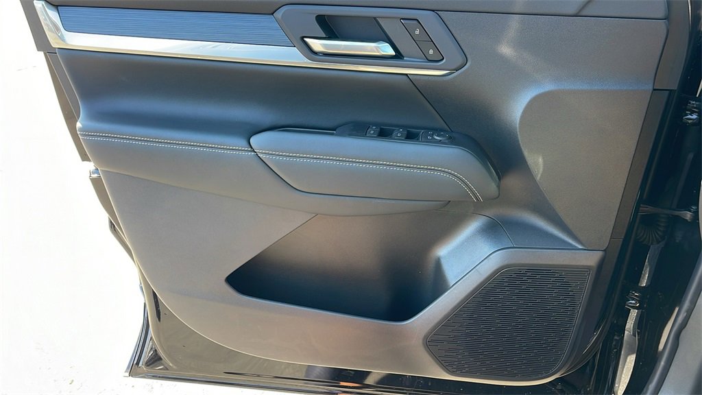 New 2026 GMC Terrain Elevation w/ Black Edition image 24