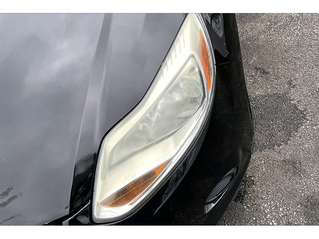 Used 2014 Ford Focus SE w/ SE Winter Package image 30