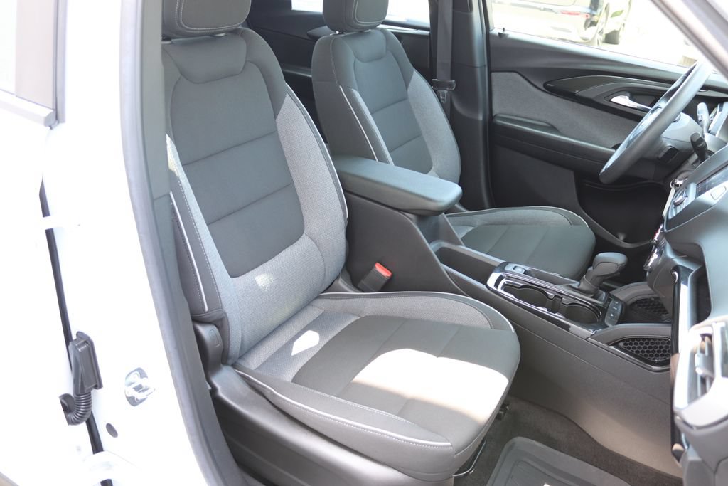 Used 2022 Chevrolet TrailBlazer LS FWD image 11