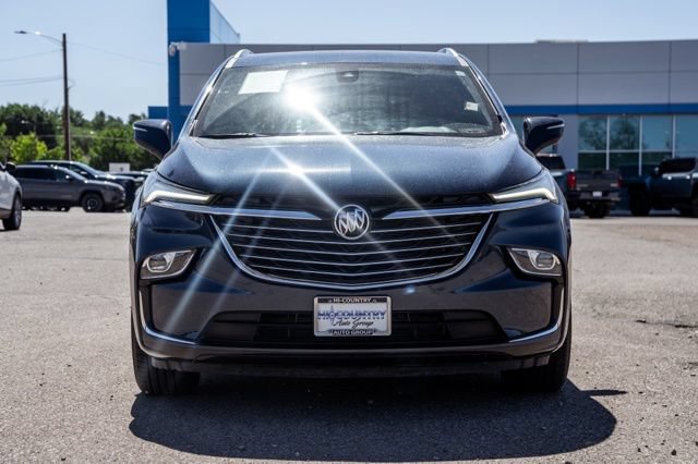 Used 2023 Buick Enclave Essence w/ LPO, Cargo Package FWD image 2