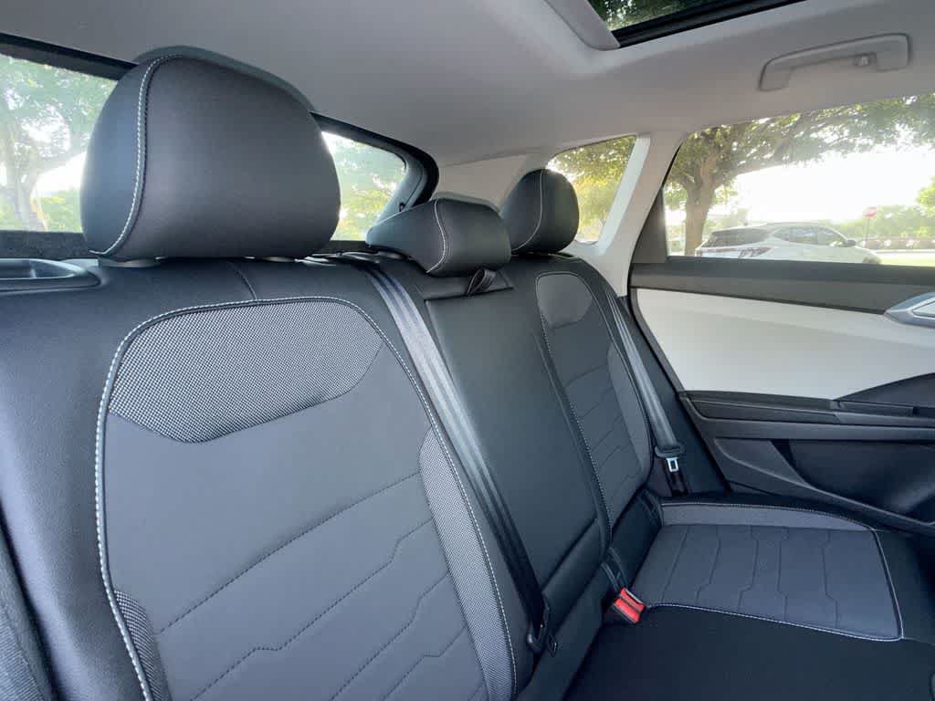 New 2026 Volkswagen Taos SE FWD image 26