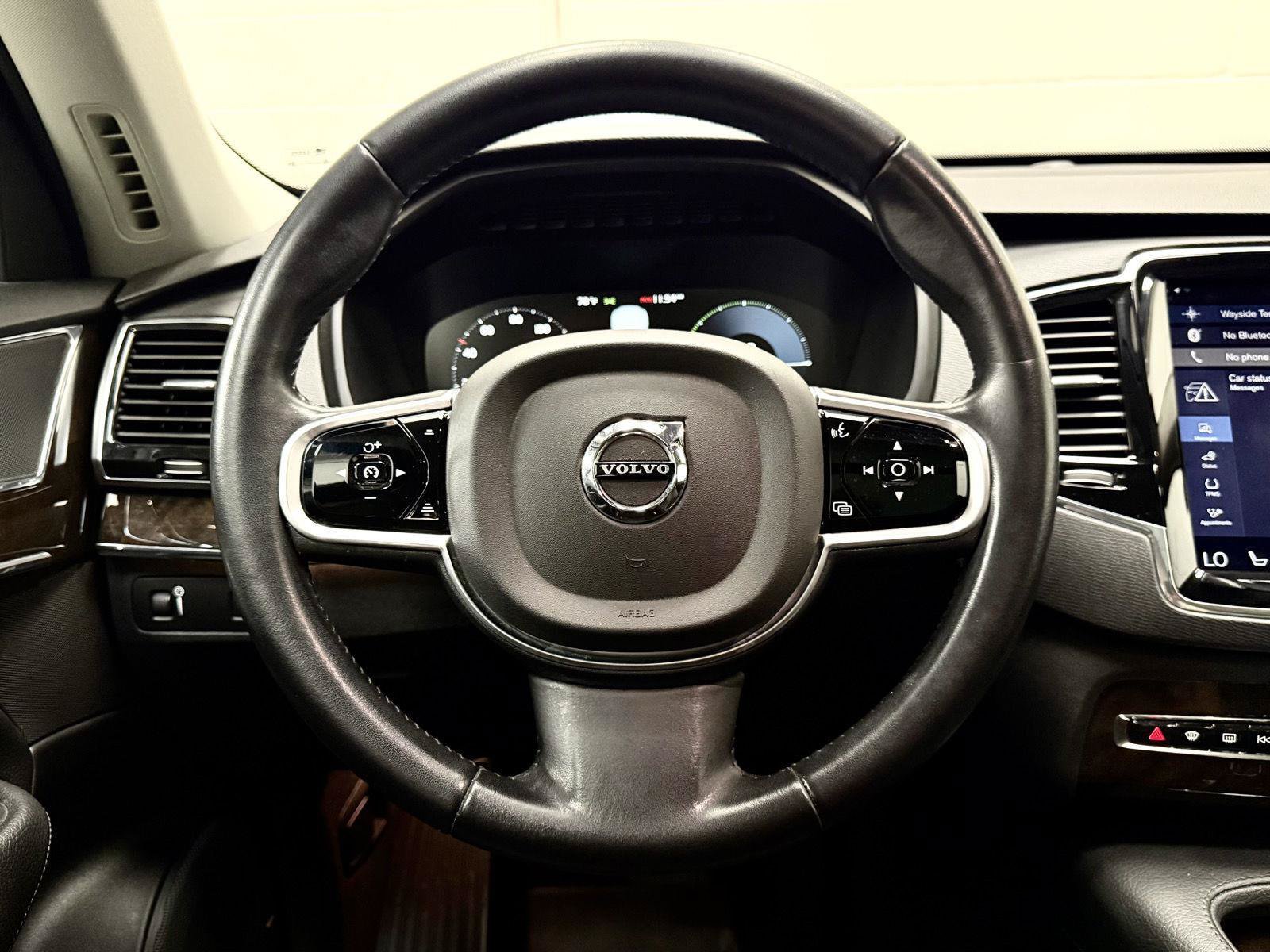Used 2017 Volvo XC90 T5 Momentum w/ Vision Package FWD image 24
