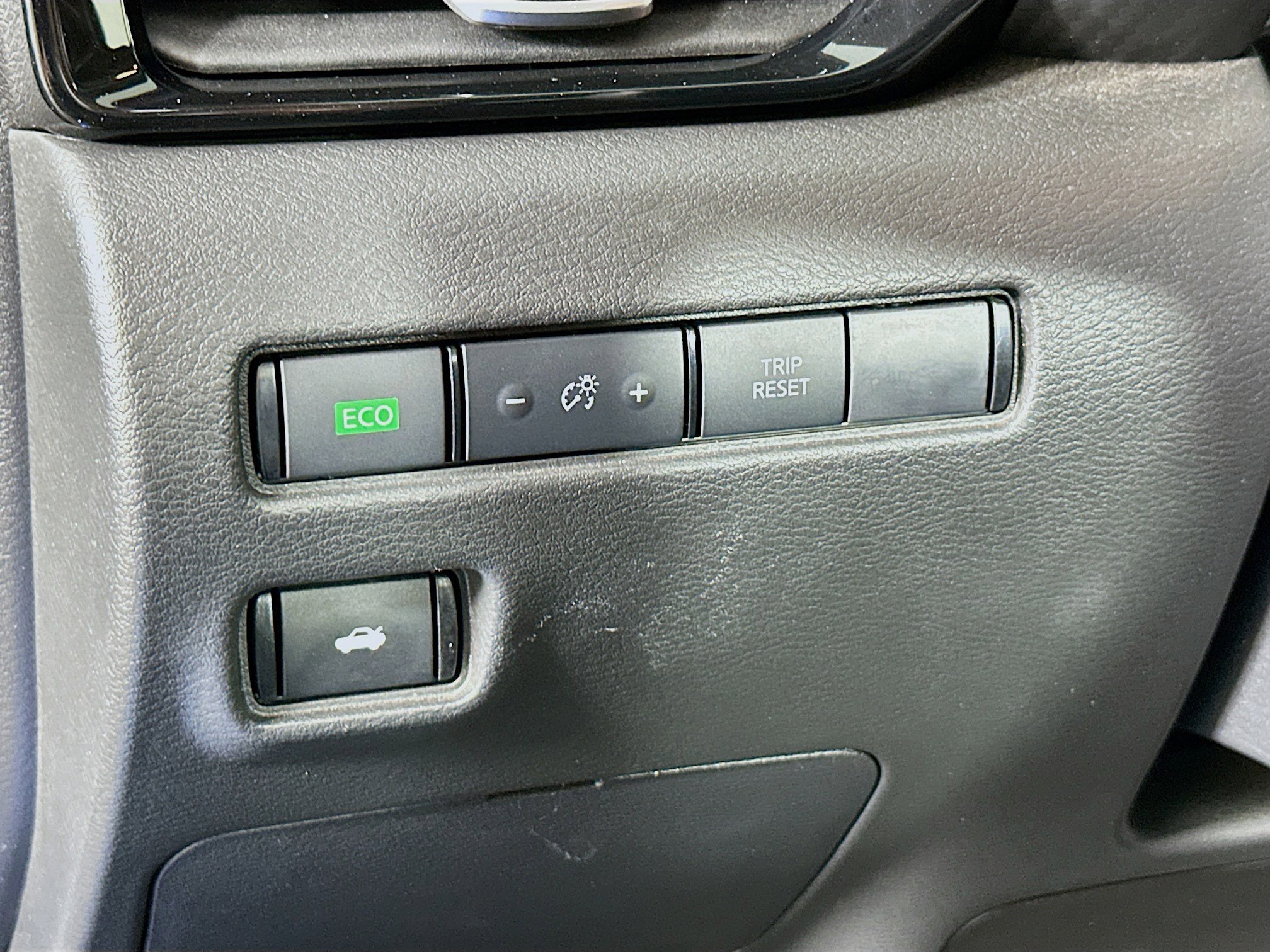 Used 2024 Nissan Sentra SV image 16