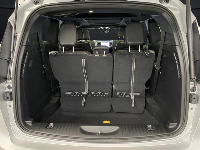 New 2026 Chrysler Pacifica Limited w/ Trailer Tow Group image 15
