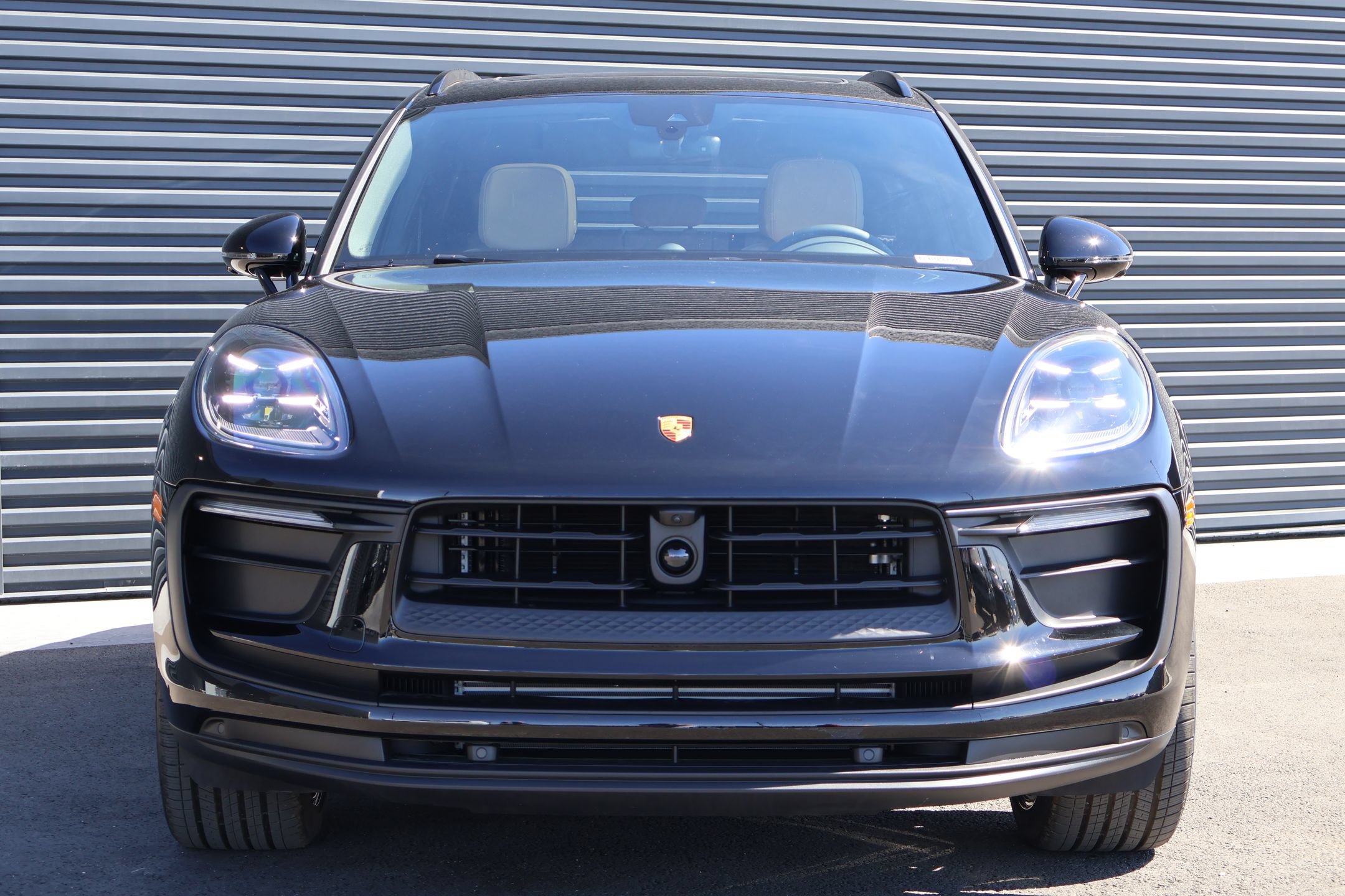 New 2026 Porsche Macan AWD/4WD image 6