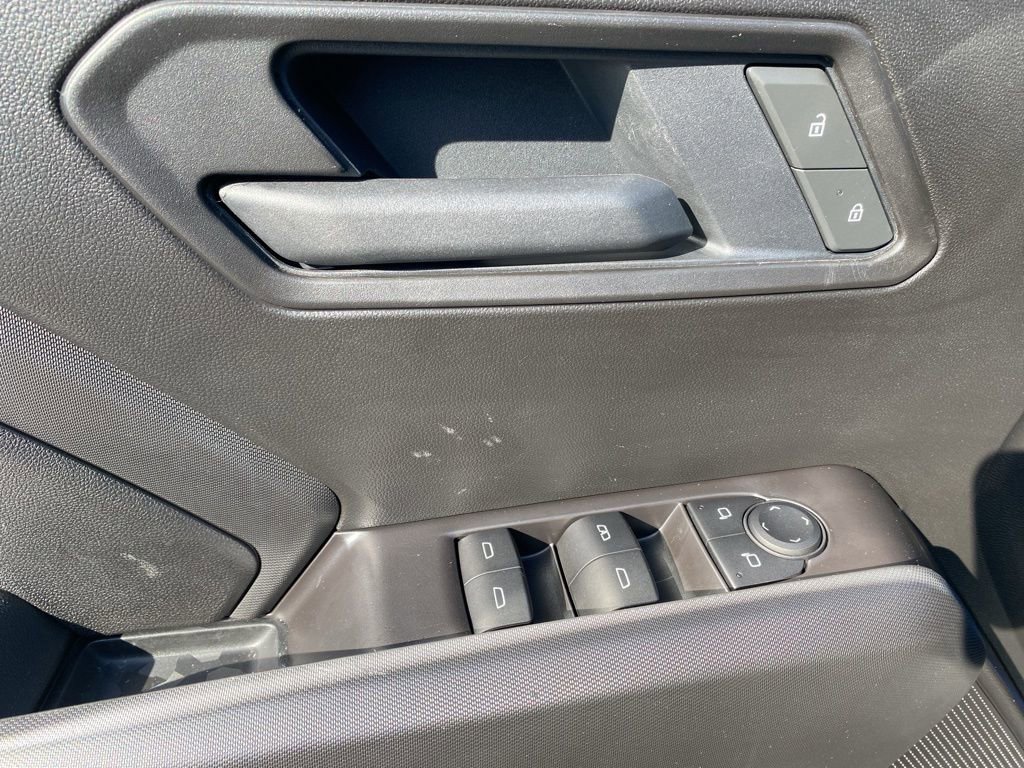 Used 2025 Chevrolet Colorado Trail Boss image 23