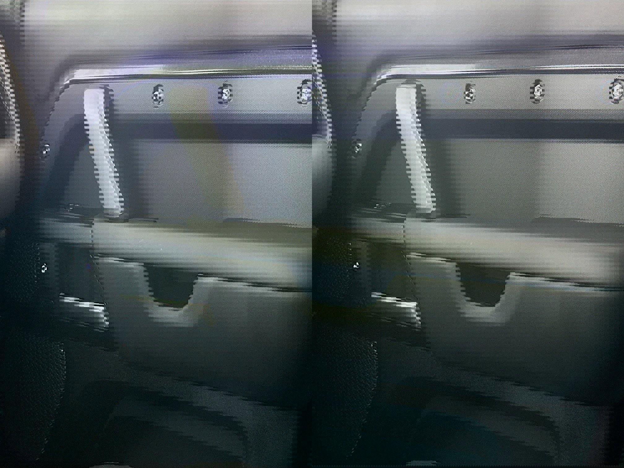 Used 2024 Land Rover Defender 110 Carpathian Edition image 17