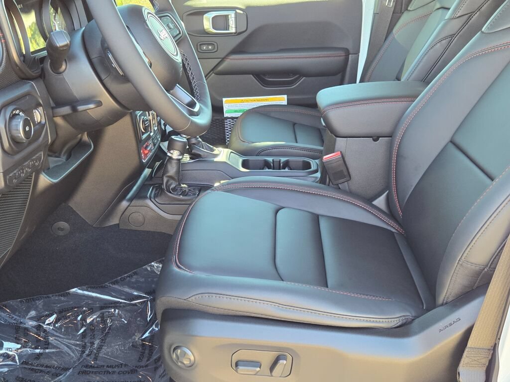 New 2027 Jeep Wrangler Unlimited Rubicon AWD/4WD image 28