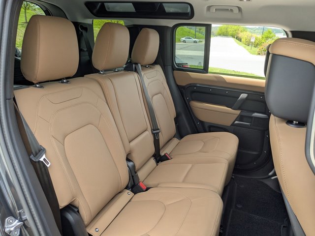 Used 2026 Land Rover Defender 110 S AWD/4WD image 21