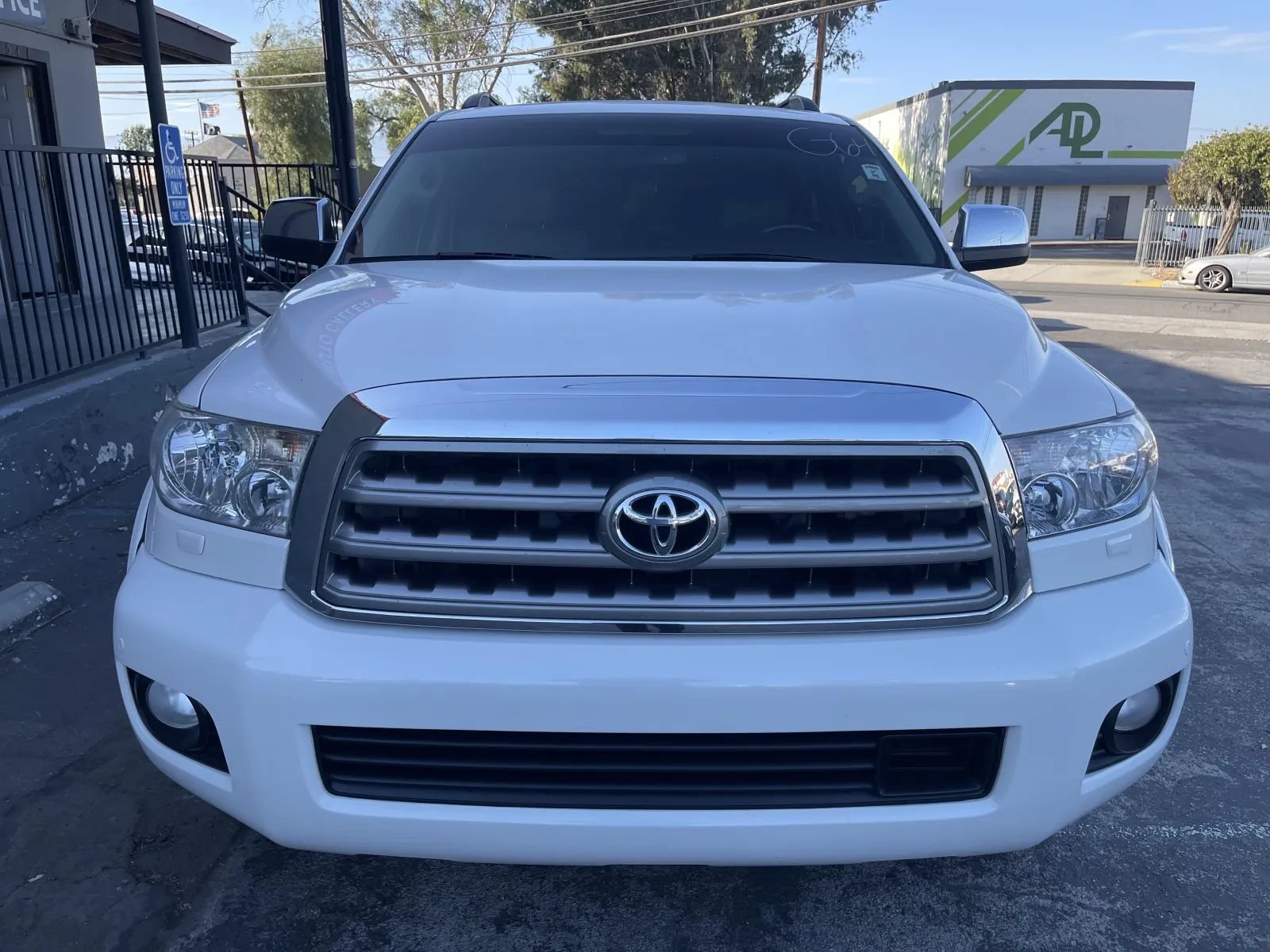 Used 2017 Toyota Sequoia Platinum RWD image 2