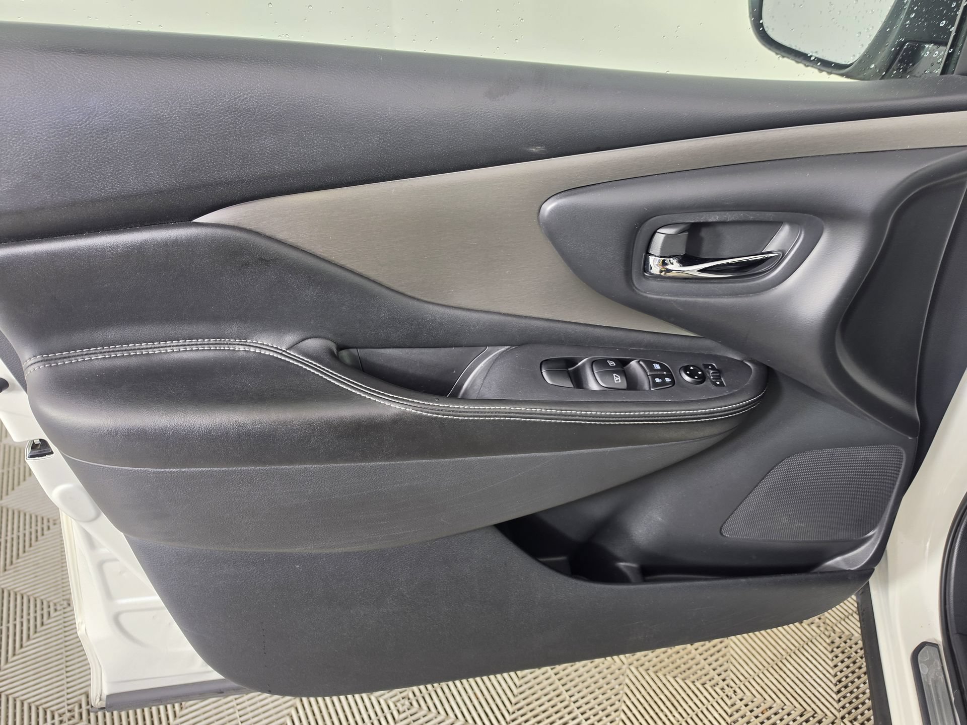 Used 2019 Nissan Murano SV w/ Cargo Package FWD image 8