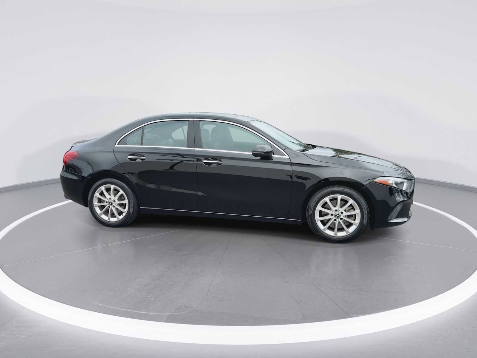 Used 2019 Mercedes-Benz A 220 4MATIC image 9