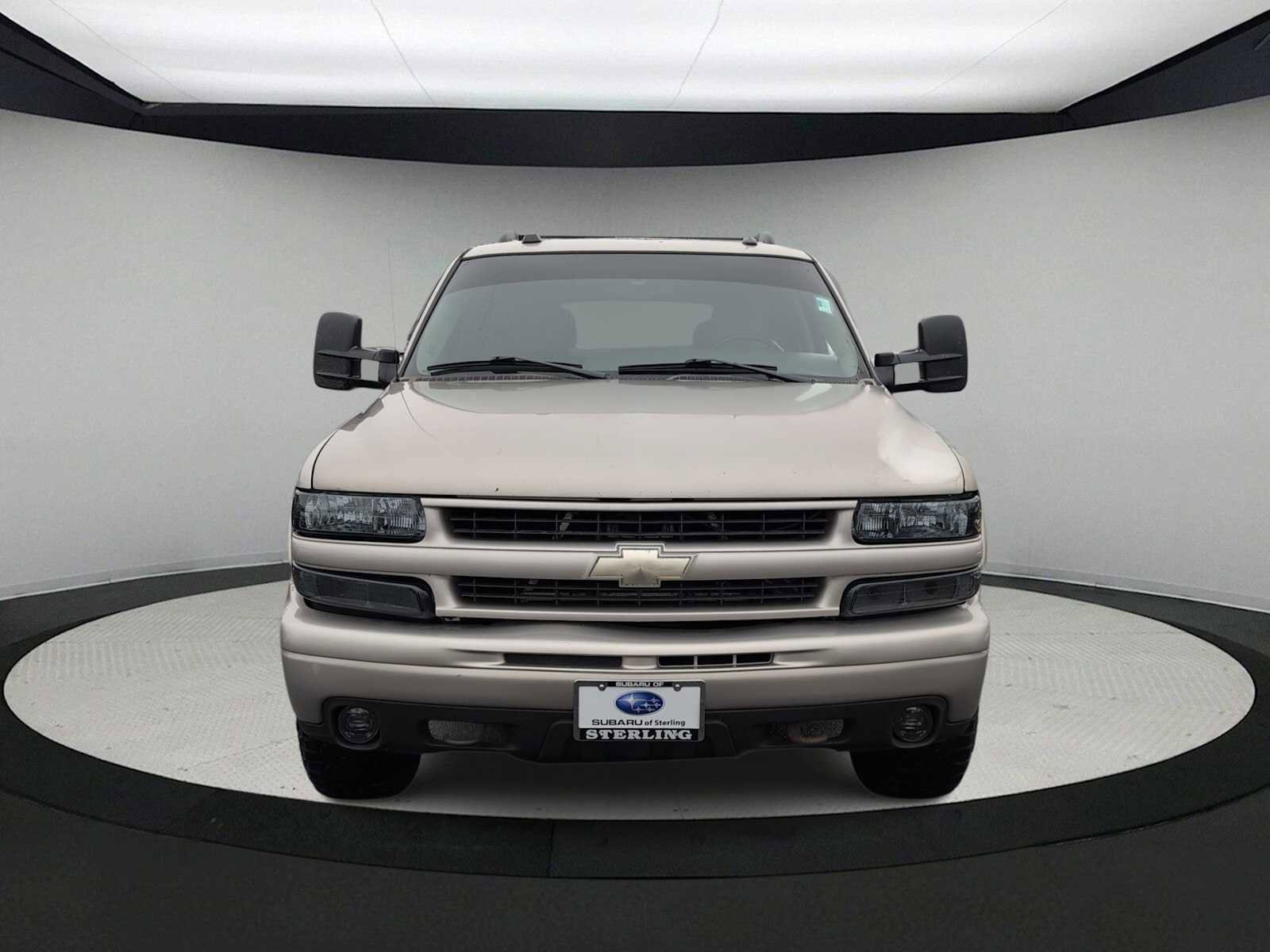 Used 2005 Chevrolet Suburban Z71 w/ Preferred Equipment Group image 3