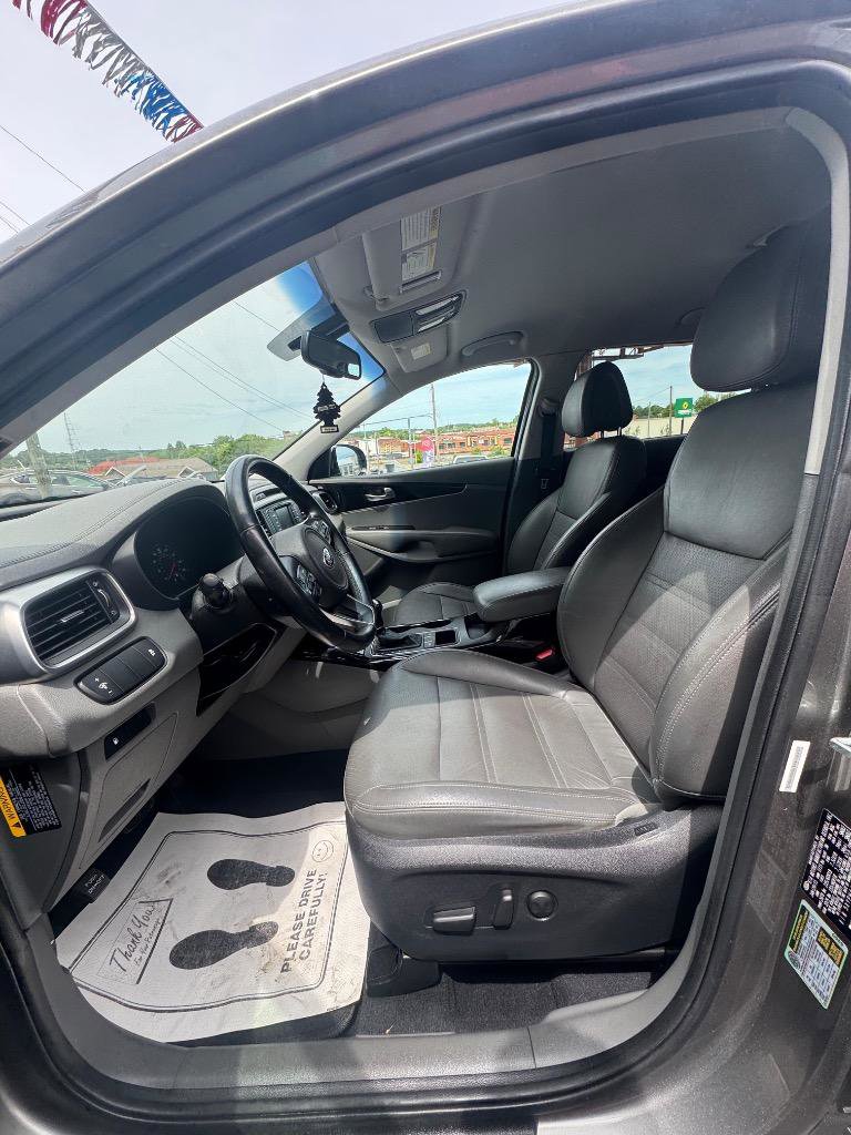 Used 2016 Kia Sorento EX FWD image 11