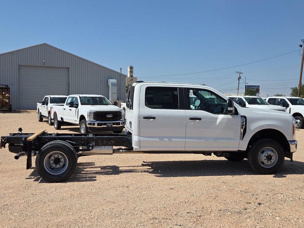New 2026 Ford F350 XL w/ XL Chrome Package AWD/4WD image 12