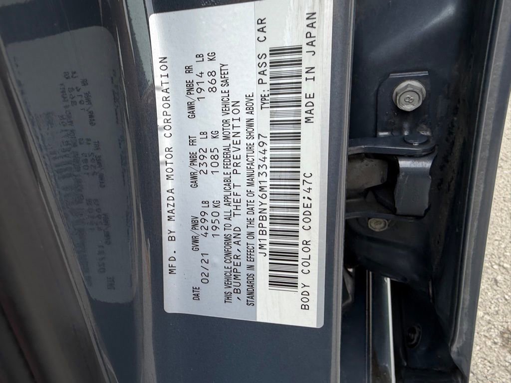 Used 2021 MAZDA MAZDA3 Hatchback w/ Appearance Package image 32