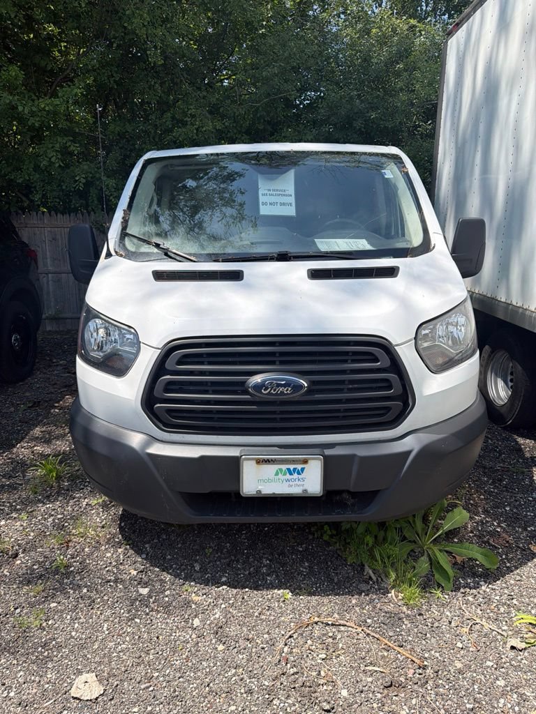 Used 2018 Ford Transit 150 XL RWD image 2