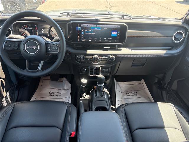 Used 2025 Jeep Gladiator Sport w/ Premium Package AWD/4WD image 10