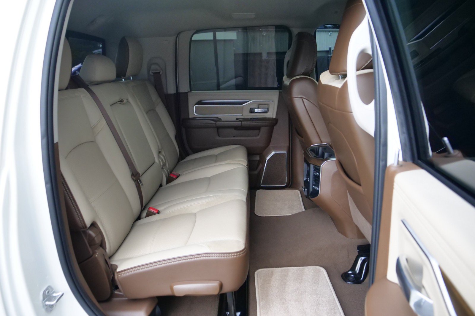 Used 2023 RAM 2500 Laramie AWD/4WD image 41