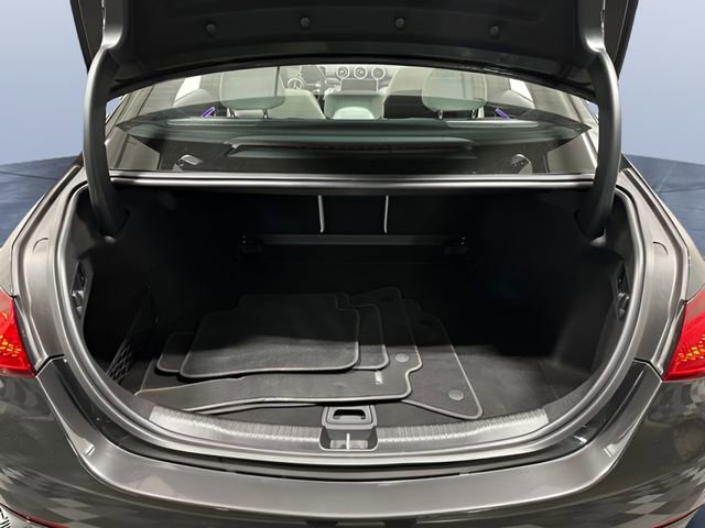 Used 2025 Mercedes-Benz C 300 4MATIC Sedan image 17