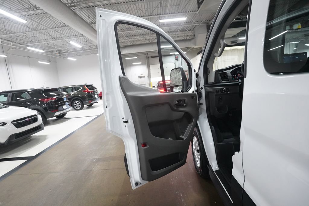 Used 2023 Ford Transit 350 XLT RWD image 29