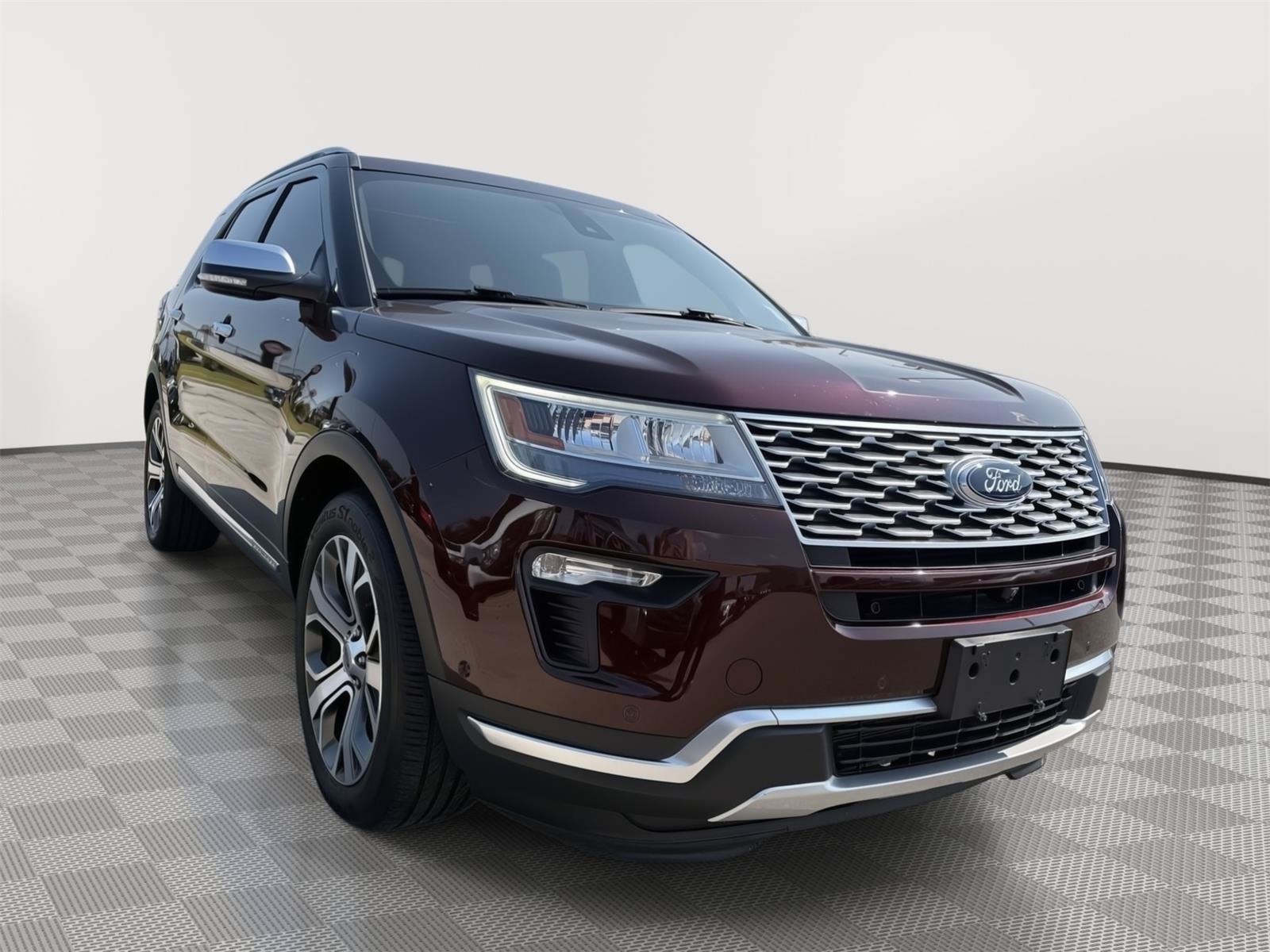 Used 2018 Ford Explorer Platinum AWD/4WD image 7