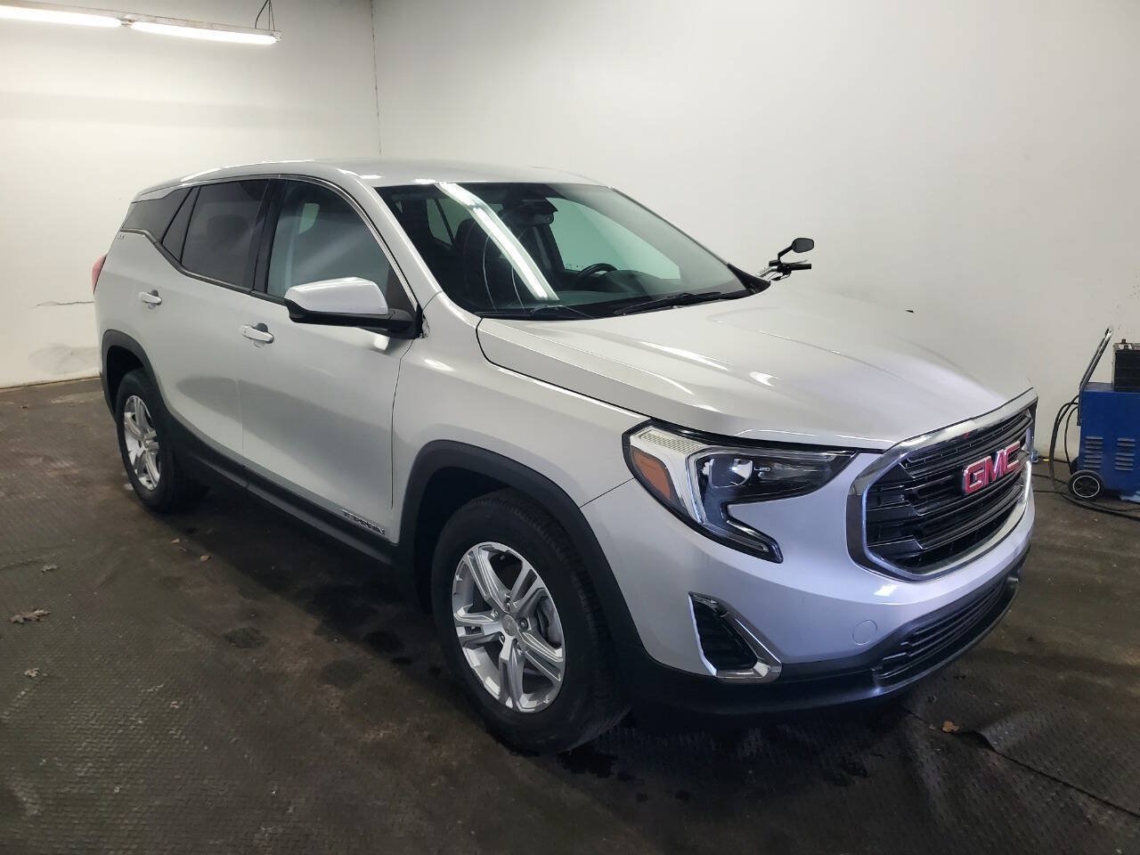Used 2019 GMC Terrain SLE FWD image 3