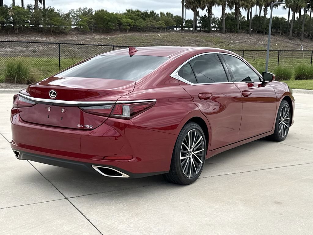Used 2023 Lexus ES 350 w/ Premium Package FWD image 11