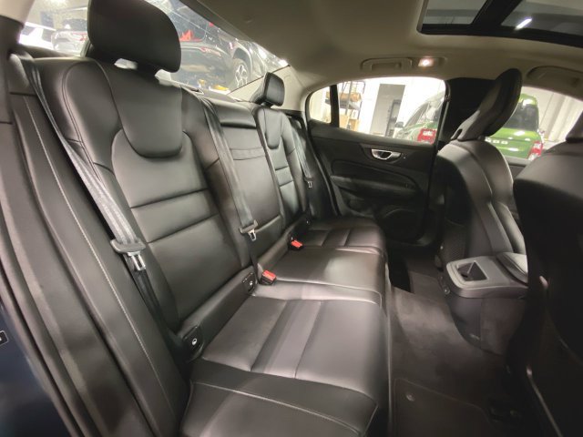 Used 2024 Volvo S60 B5 Core FWD image 26