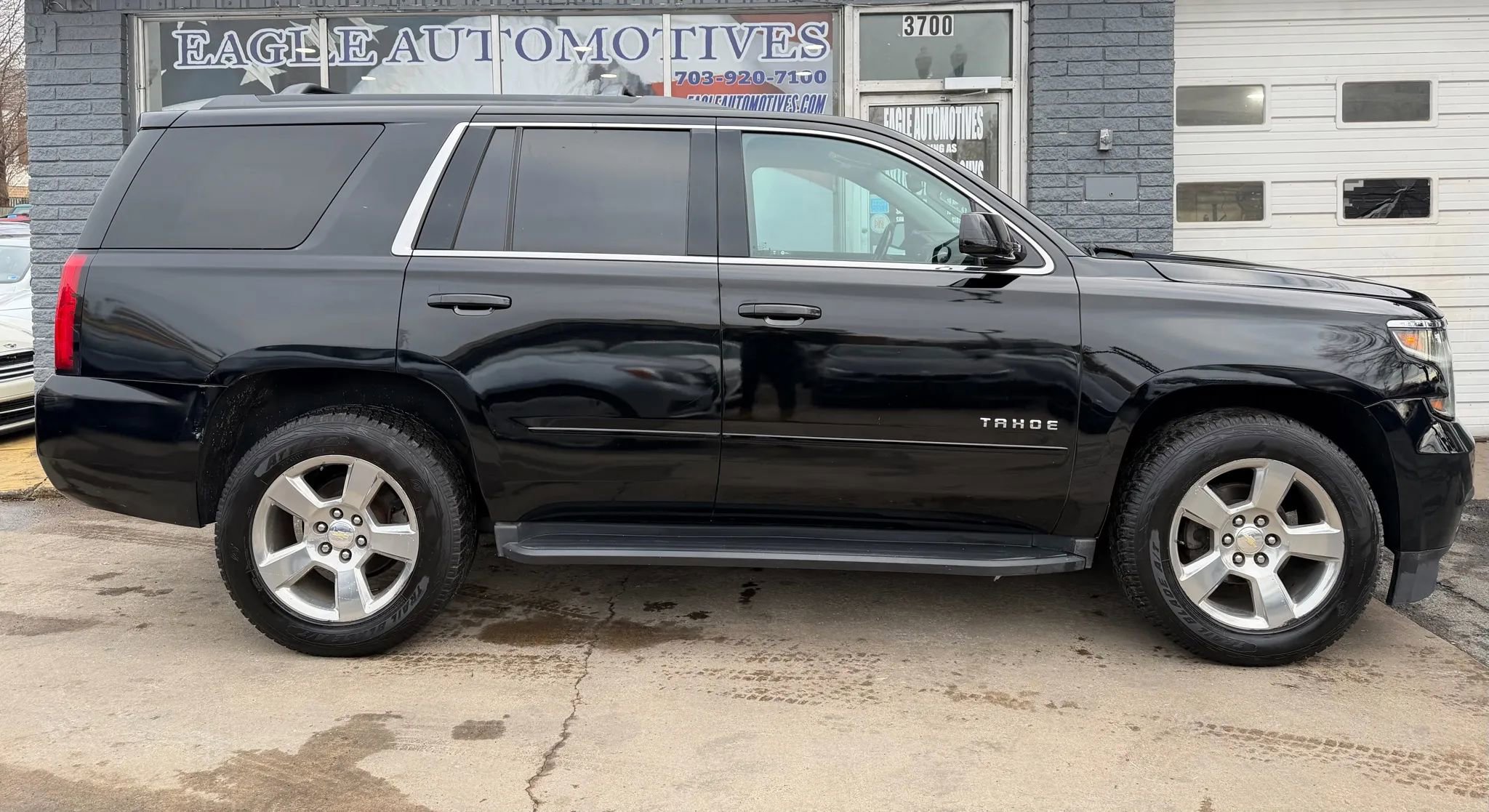 Used 2017 Chevrolet Tahoe LS w/ All-Season Package image 2