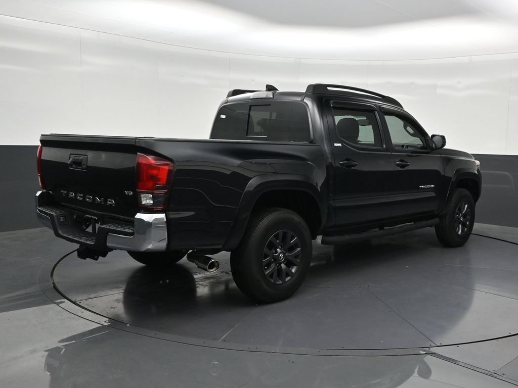 Used 2021 Toyota Tacoma SR5 RWD image 5
