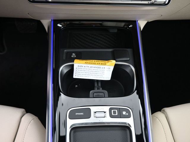 New 2025 Mercedes-Benz GLB 250 image 9