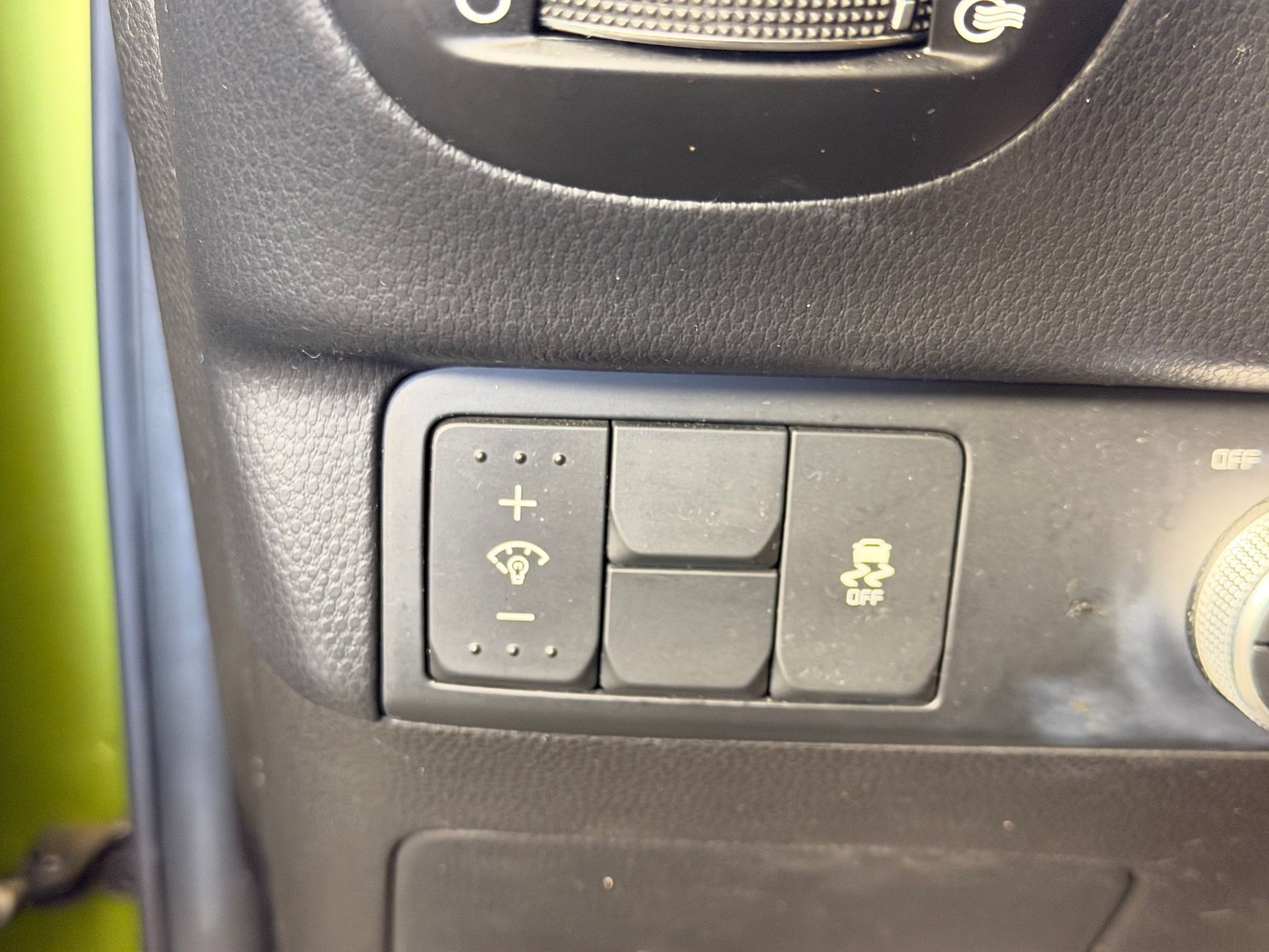 Used 2015 Kia Soul ! w/ Sun & Sound Package FWD image 18
