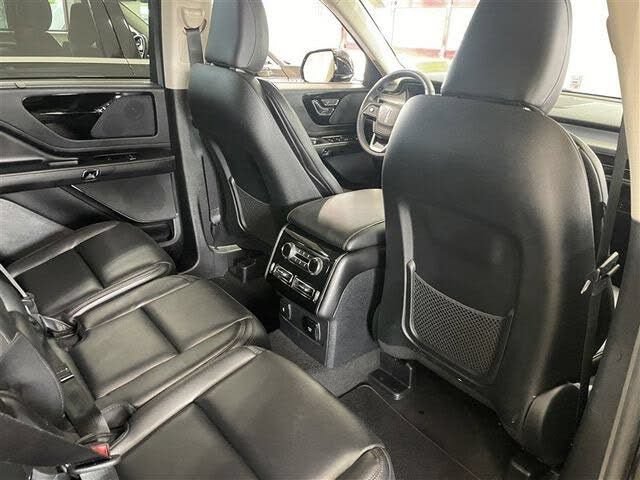 Used 2023 Lincoln Aviator AWD image 23